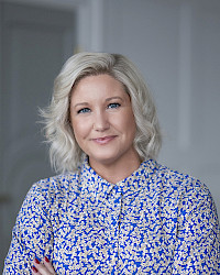 Hallin Löfgren Juristbyrå AB - Team - Camilla Hallin, Lawyer and Founder