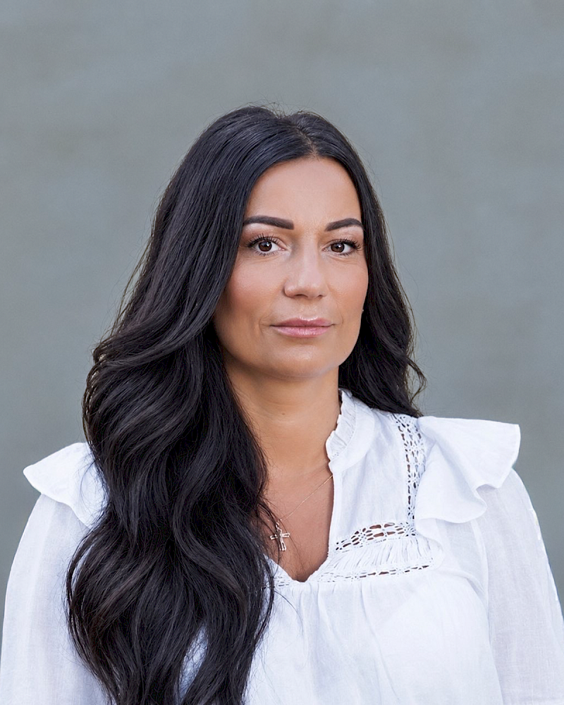 Hallin Löfgren Juristbyrå AB - Team - Dona Zalli, Estate Administrator